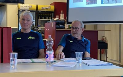 Präsident und Sekretär geben ihr Amt in neue HändePräsident und Sekretär geben