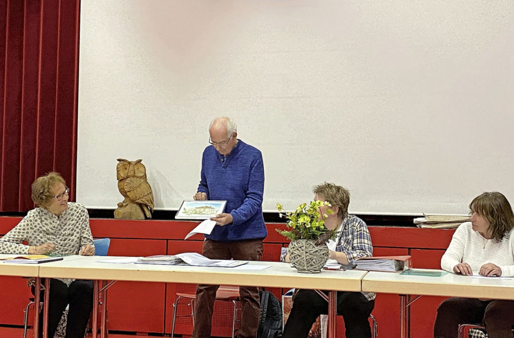 Der Verein löst sich auf, die Bibliothek bleibt