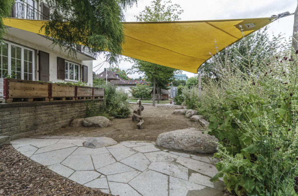 Ein neuer, fantasievoller Garten für die Kita Sandkasten